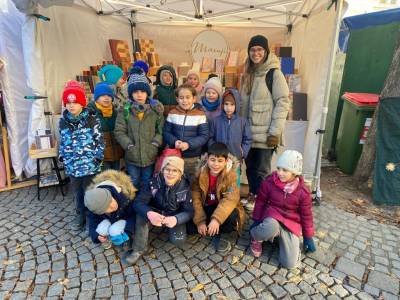 Eiskrippe und Adventmärkte