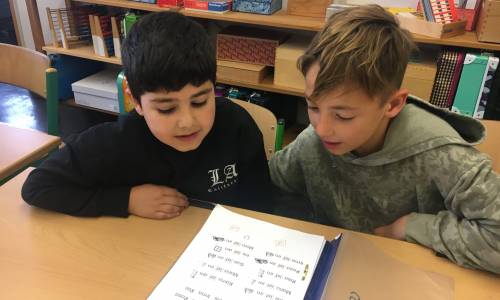 Lesen mit unserer Partnerklasse der 3C