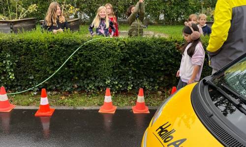 Pflichttermin in der 3.Klasse: Hallo Auto