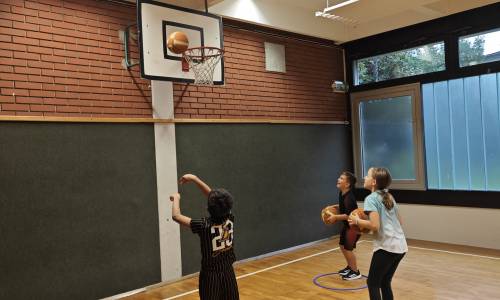 Basketball mit Adnan