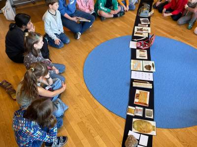 „Die Entstehung der Schrift“ nach Maria Montessori