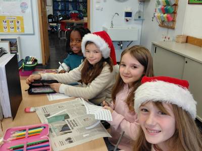 Weihnachtsstunde mit unserer Patenklasse 2c